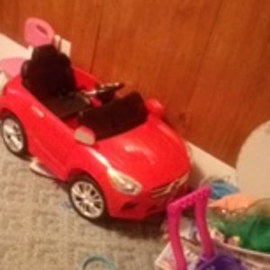 Toddler ride on car